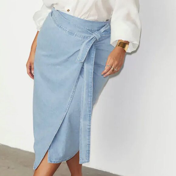 Never Fully Dressed Dresses & Skirts - NWT Never Fully Dressed Denim Jaspre Skirt Size US 18